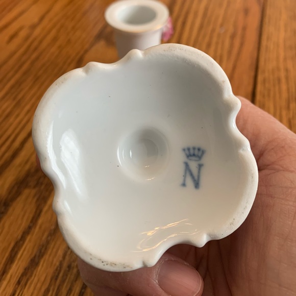 Dresden porcelain candlestick , gold and roses details, made in West Germany, - Picture 2 of 5